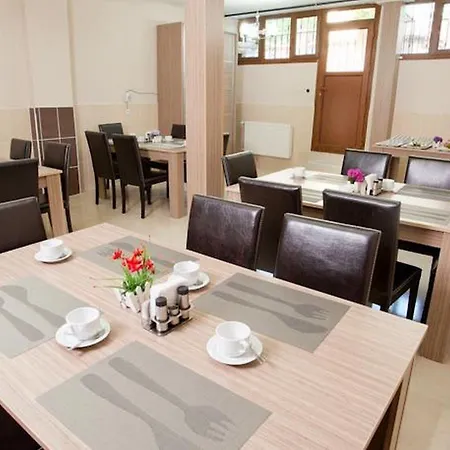 Birlik Апарт-отель