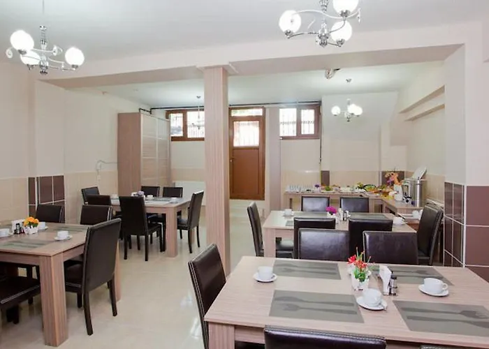 Birlik Апарт-отель 3*