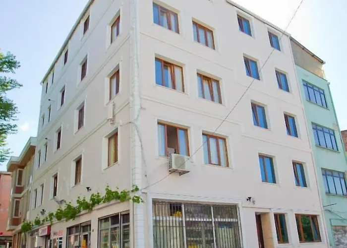 Birlik Aparthotel 3*